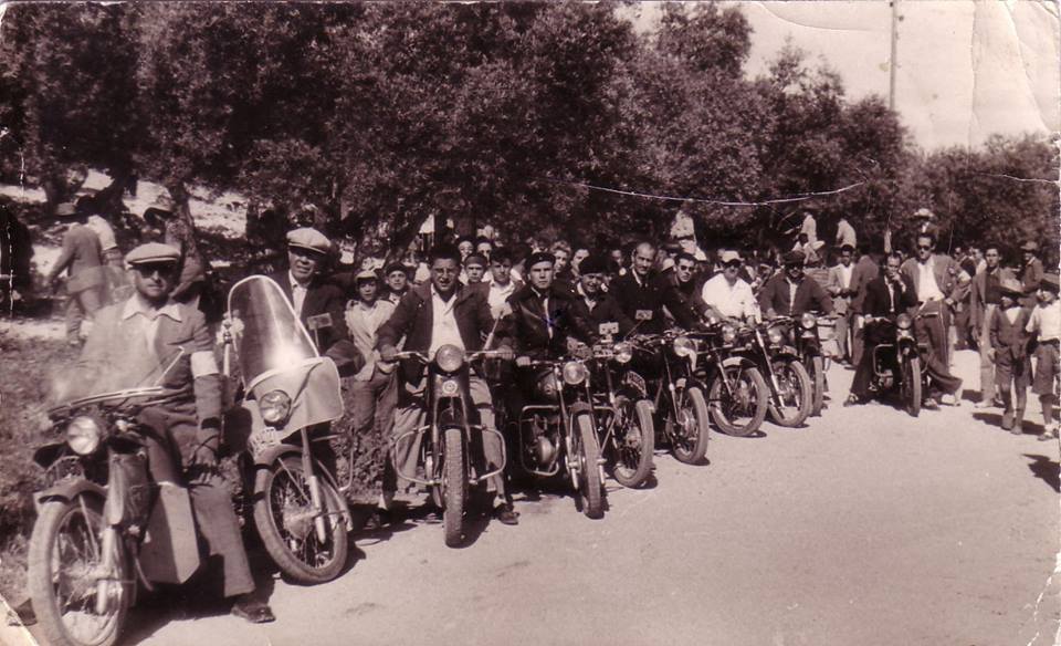 Concentracion de motos en Lucena