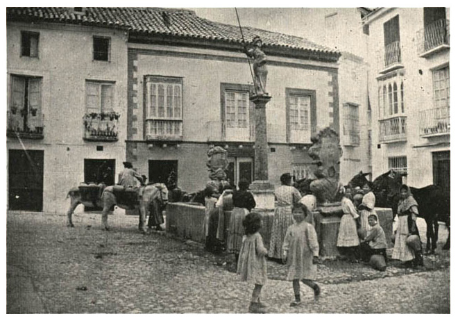 Fuente Plaza de Aguilar, 1912