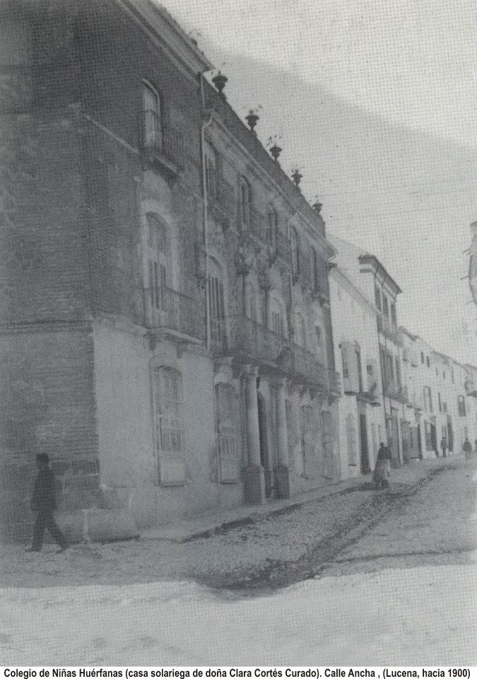 Colegio de niñas huérfanas. Hacia 1900 (casa solariega de doña Clara Cortés Curado)