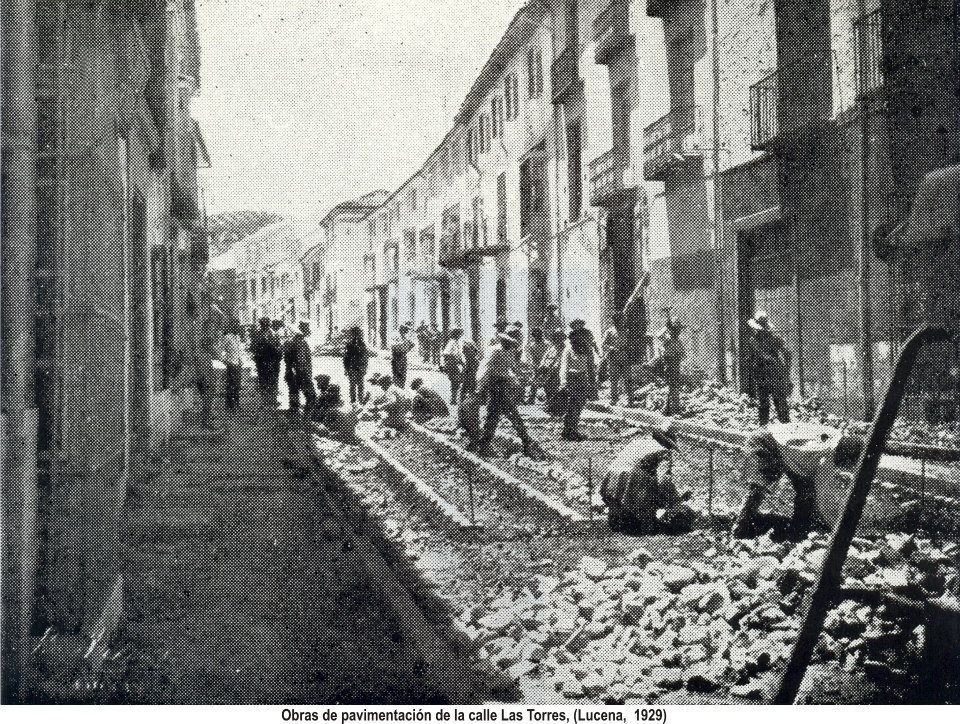 Obras de pavimentación. C/ Las Torres 1929