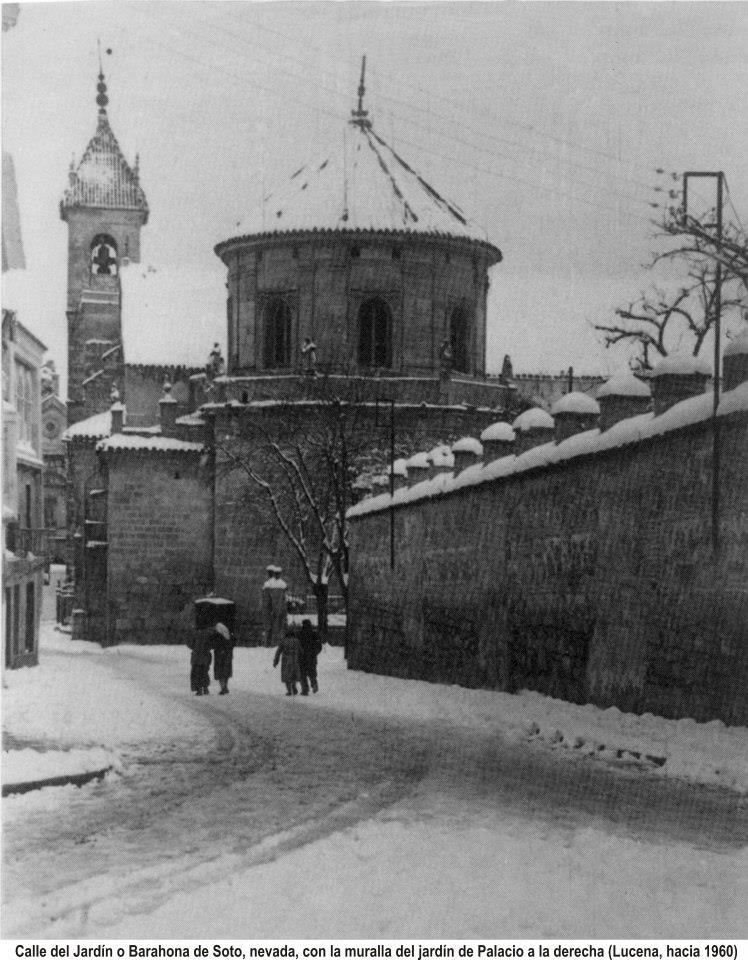 Barahona de Soto y el muro del jardín del Palacio. 1960