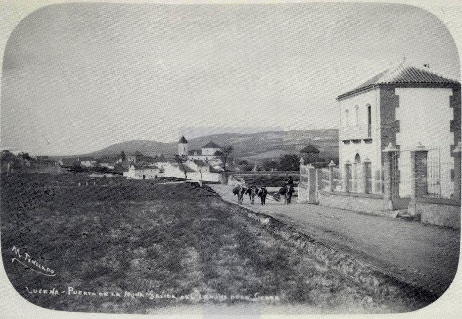 Camino al santuario. Puerta de la Mina 1910