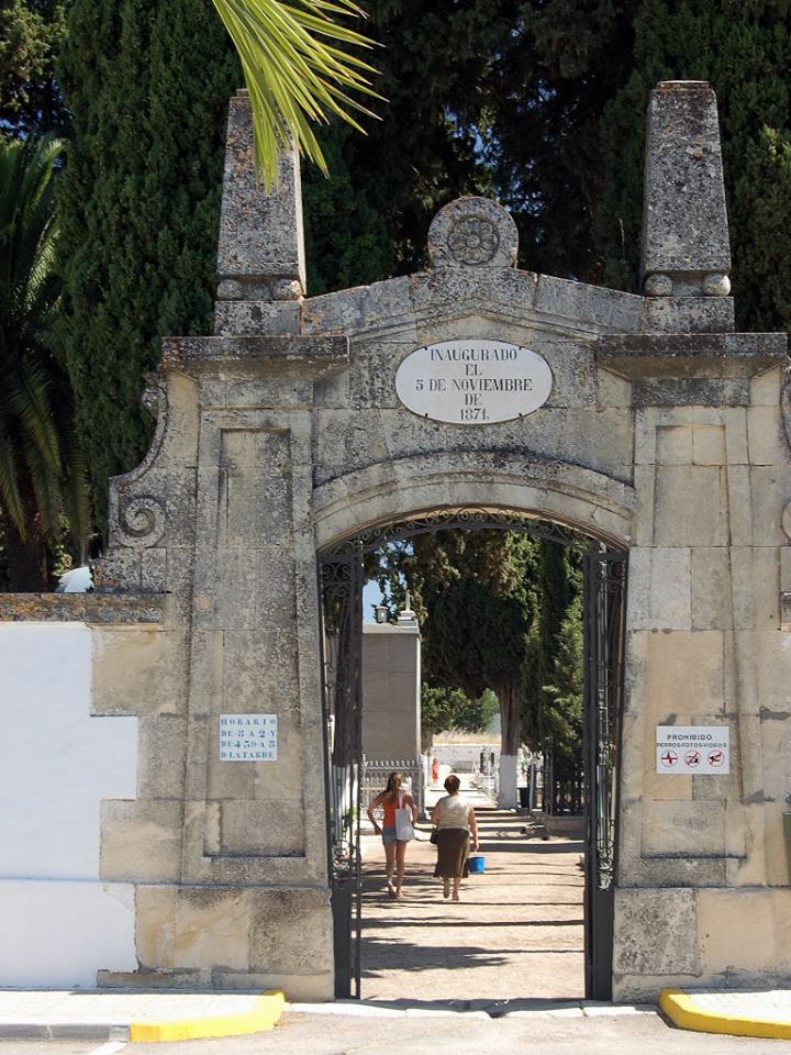Entrada Cementerio